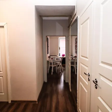 Apartment Mugavustega Korter Vanalinna Suedames Tallinn